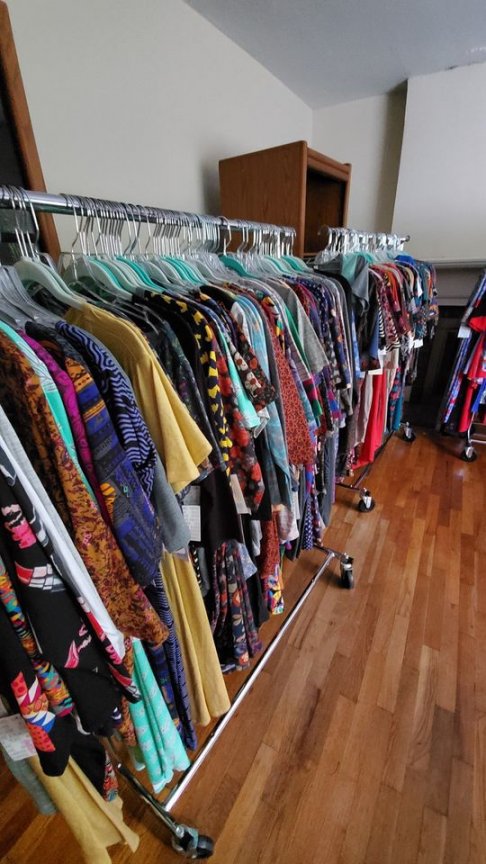 Daisy Shop Clothing Clearance Sale